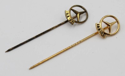 Auktion 366<br>2x Mercedes-Nadeln, IAA 97 u. 99, 835/925er Silber, ca. L-5cm [1]