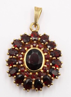 Auktion 366<br>Silber-925- Granatanhänger, vergoldet, H-ca. 3 cm, 7,2 gr. [1]