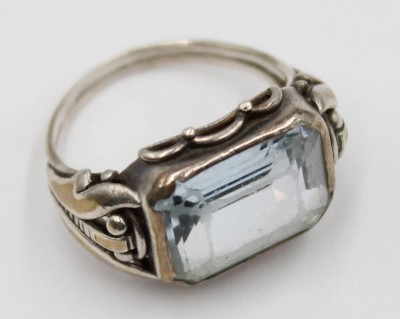 Auktion 366<br>Silber-Ring mit hellblauem Stein, um 1920, ca. 4gr., RG 53 [1]