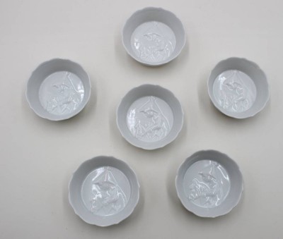 Auktion 366<br>6x Meissen Schälchen, weiß, Neuer Ausschnitt mit Relief 