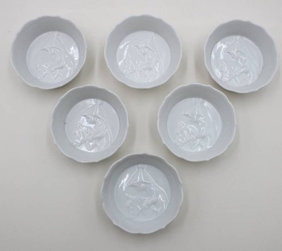 Auktion 366<br>6x Meissen Schälchen, weiß, Neuer Ausschnitt mit Relief 