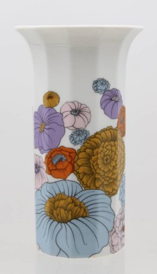 Auktion 366<br>Vase, Rosenthal studio-linie, Form Polygon, Design Tapio Wirkalla, ca. H-18,8cm [1]