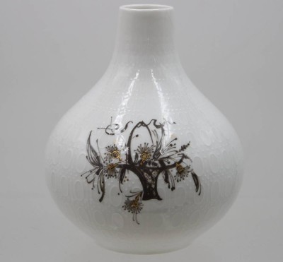 Auktion 374<br>Vase, Form Romance, Jubiläumsmarke Rosenthal, Wiinblad, ca. H-14,5cm [1]