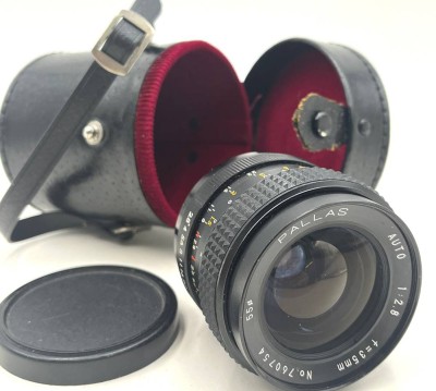 Auktion 366<br>PALLAS Objektiv, Auto 1:2.8, f=35mm, In Tasche, Funktion nicht geprüft, Alters & Gebrauchsspuren [1]
