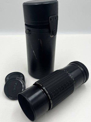 Auktion 366<br>SIGMA Objektiv, High Speed-Zoom, Multi Coated, f=80-200mm, In Tasche, Funktion nicht geprüft, Alters & Gebrauchsspuren [1]