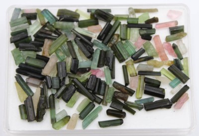 Auktion 366<br>Rohkristalle, Turmalin, ca. 100ct [1]