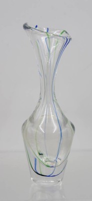 Auktion 374<br>signierte Kunstglasvase, Fadeneinschmelzungen, ca. H-20cm [1]