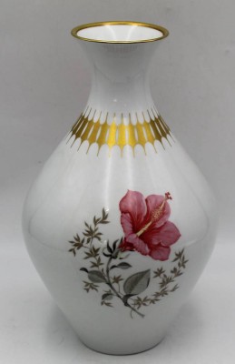 Auktion 366<br>gr. Vase mit Rosendekor 