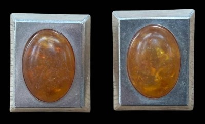 Auktion 366<br>Paar massive Silber-925- Ohrclips, pass. zu vorigem Collier, 2,5x2 cm, zus. 12,9 gr., div. ungedeut. Punzen [1]