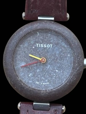 Auktion 366<br>Tissot Rock Uhr Dunkelbraun / Schwarz R150 - Vintage-DAU Uhr, Quartz, Lederband, Werk nicht geprüft [1]