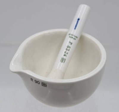 Auktion 366<br>Porzellan-Mörser, KPM Berlin, Weißporzellan, ca. H-5,5cm D-10,5cm [1]