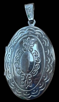 Auktion 366<br>versilbertes Fotomedaillon als Anhänger, H-4 cm [1]