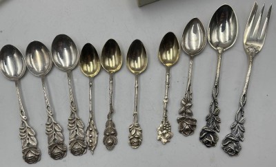 Auktion 366<br>10x div. Kuchenbesteck, alles Silber-800-, 111 gr. [1]