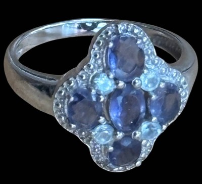 Auktion 366<br>Silberring mit 5 lila Steinen, Markasiten, RG 59,4 gr. [1]