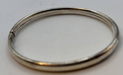 Auktion 366<br>runder Armreif, Silber-925-, 8,3 gr. [1]