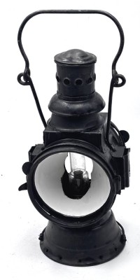 Auktion 366<br>alte Eisenbahner Signallampe, Blech, Petroleum, ein                  Las fehlt, H- mit Bügel  cm [1]