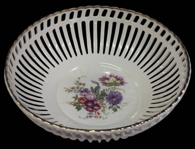 Auktion 367<br>runde Durchbruchschale 