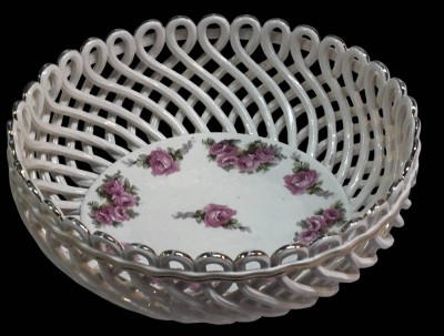 Auktion 367<br>runde Durchbruchschale 