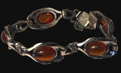 Auktion 367<br>Silberarmband-925- mit Bernsteinen, Sicherheitskette,L-ca. 19 cm, 31,1 gr. [1]
