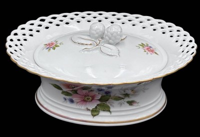 Auktion 367<br>ovale Deckeldose 