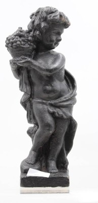 Auktion 367<br>Figur, Knabe mit Blumenkorb, Eisen geschwärzt, älter, ca. H-30cm [1]