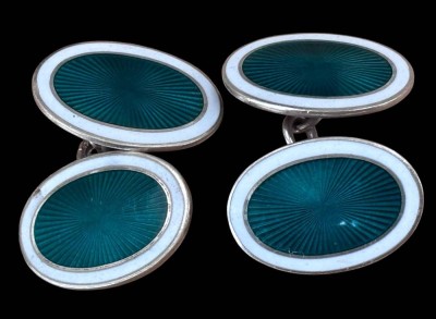 Auktion 367<br>Paar Manchetten-oder Blusenknöpfe, Silber emailliert, H-1,8 cm, 8,7 gr [1]