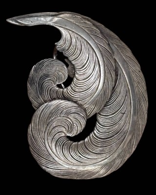 Auktion 367<br>gr. Schal-Clip oder ähnliches, versilbert, Brevet SGDC gemarkt, H-6 cm [1]