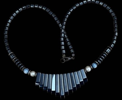 Auktion 367<br>Hämatid Collier, L-45 cm, 45 gr. [1]