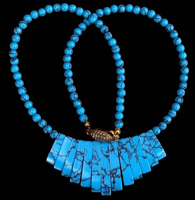 Auktion 367<br>Türkis Collier, L-42 cm, 13 gr. [1]