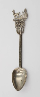 Auktion 367<br>Zierlöffel, Peru, Silber (gepr.), 12,5gr., L-13,7cm [1]