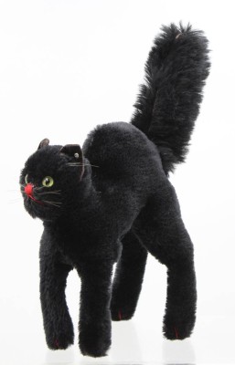 Auktion 367<br>Steiff-Buckelkatze, älter, nur Knopf, ca. H-32cm [1]