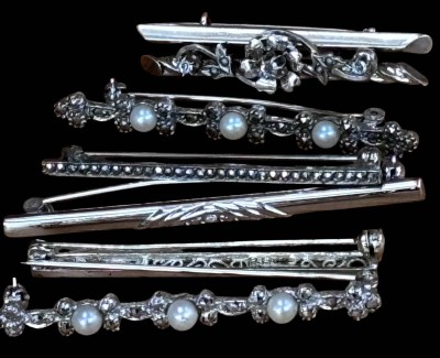 Auktion 367<br>6x div. Silbernadeln, hpts. -925-, zus. ca. 20 gr., B-max. 5 cm [1]