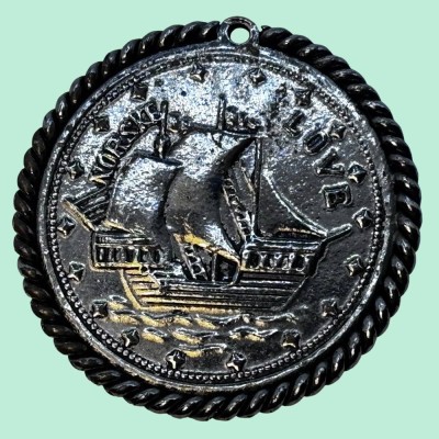 Auktion 367<br>Medaille Norske Löve Phodus Hic Salta als Anhänger, versilbert, D-4 cm, Dänemark [1]