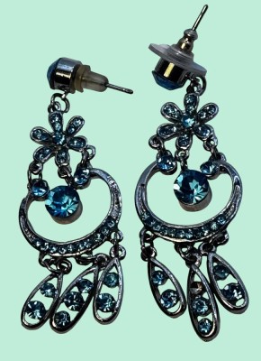 Auktion 367<br>Paar versilberte Ohrhänger mit blauen Steinen, H-ca. 5 cm [1]