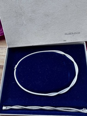 Auktion 367<br>Silber-Halskette und Armband-925-, Silber-Duo neu in orig. Kasten, zus. ca. 42 gr [1]