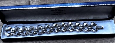 Auktion 367<br>massives Silber-Armband-925-, wohl ungetragen in Etui,50,7 gr., L-ca. 19 cm, B-2 cm [1]