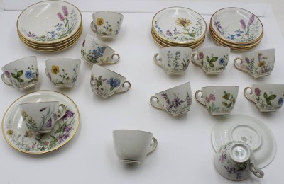 Auktion 367<br>14x Mokkatassen mit U.T., Krautheim, florale Dekore, ca. H-5cm [1]