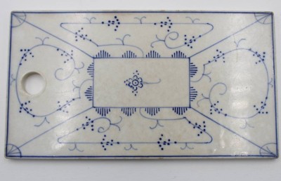 Auktion 367<br>Frühstücksbrett, Villeroy u. Boch, älter, ca. 20 x 11cm [1]