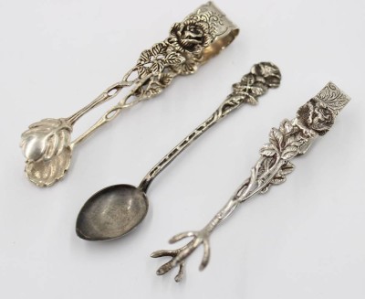 Auktion 367<br>2x div. Zuckerzangen in 835er Silber sowie kl. Löffel in 800er Silber, zus. 39,4gr. [1]