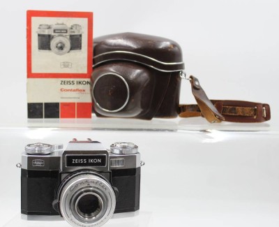 Auktion 367<br>Zeiss Ikon Contaflex, anbei Anleitung und Bereitschafstasche, um 1965, Funktion nicht geprüft [1]