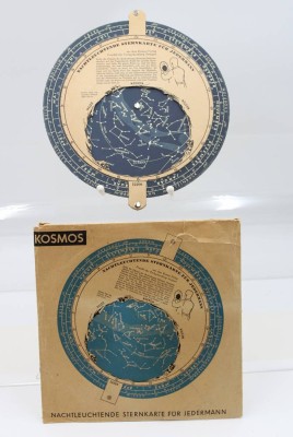 Auktion 367<br>Sternkarte von Kosmos, älter, ca. 23 x 23cm [1]