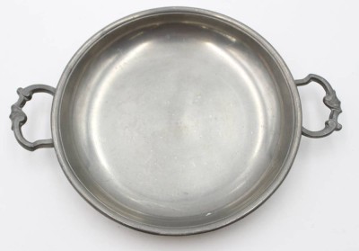 Auktion 367<br>Henkelschale, Zinn, gemarkt, ohne Handhaben D-19cm [1]