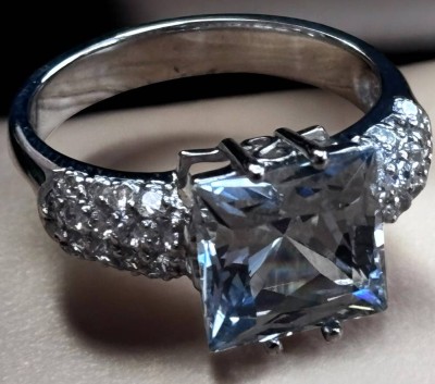 Auktion 367<br>Silberring_925- mit klaren Steinen, mittig gr. hellblauer Centerstein, RG 60, 5,6 gr., ungetragen [1]