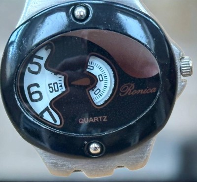 Auktion 367<br>Ronica Digital Armbanduhr, Quartzwerk mit Zugband, nicht überprüft [1]