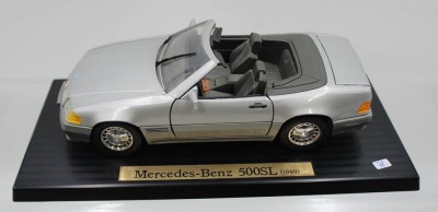 Auktion 367<br>Mercedesmodell, 500 SL, 1:16 [1]