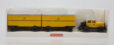 Auktion 367<br>Wiking-Zugmaschine mit 2 Anhängern, Deutsche Post, OVP [1]