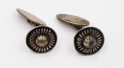 Auktion 367<br>Paar 835er Silber-Manschettenknöpfe, 11,2gr., ca. D-1cm [1]