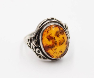 Auktion 367<br>Bernsteinring, 925er Silber, Schiene verbogen, ca. 5,5gr., RG 58 [1]
