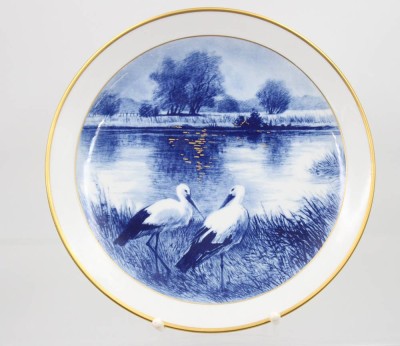 Auktion 367<br>Meissen Jahresteller 1980, Die Störche, Entw.  Manfred Fiksel, D-26cm [1]