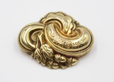 Auktion 367<br>Biedermeier-Schaumgoldbrosche, verso gemarkt, ca. L-3,5cm [1]